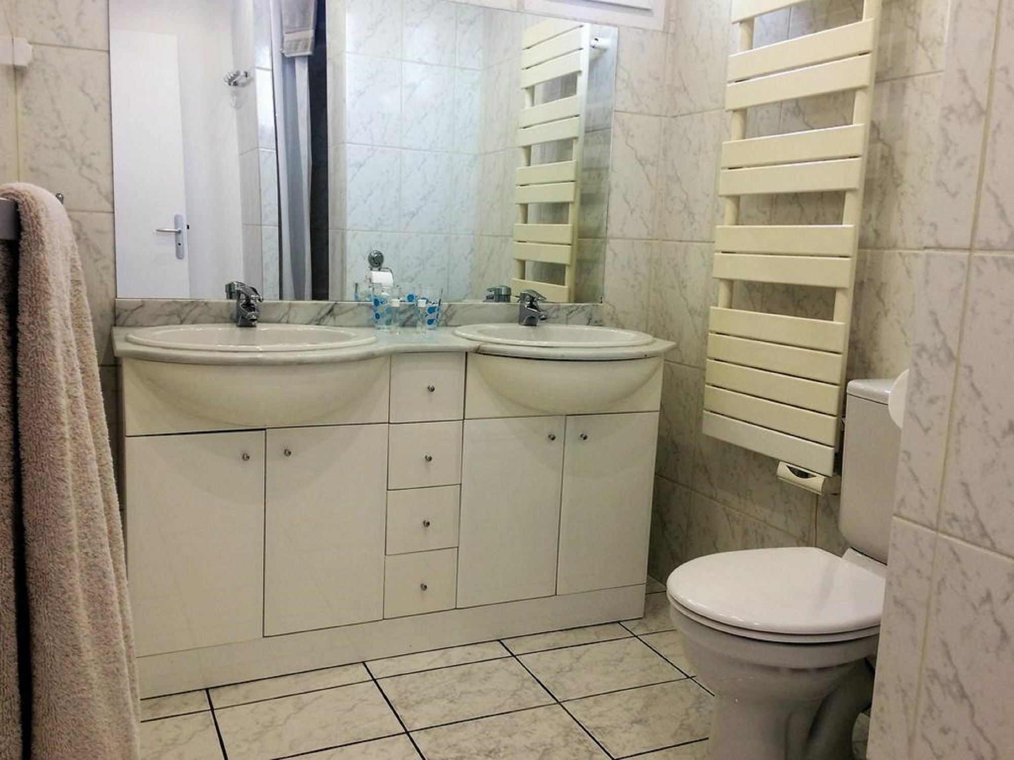 Residence Service Appart Hotel Кламар Екстериор снимка